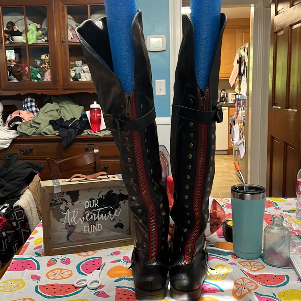JC black over the knee boots with red zipper and brass colored embellishments - Picture 2 of 6